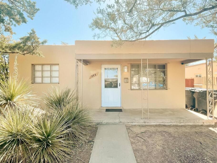 فيلا Pet Friendly! Private Casita In Nob Hill ألباكركي المظهر الخارجي الصورة