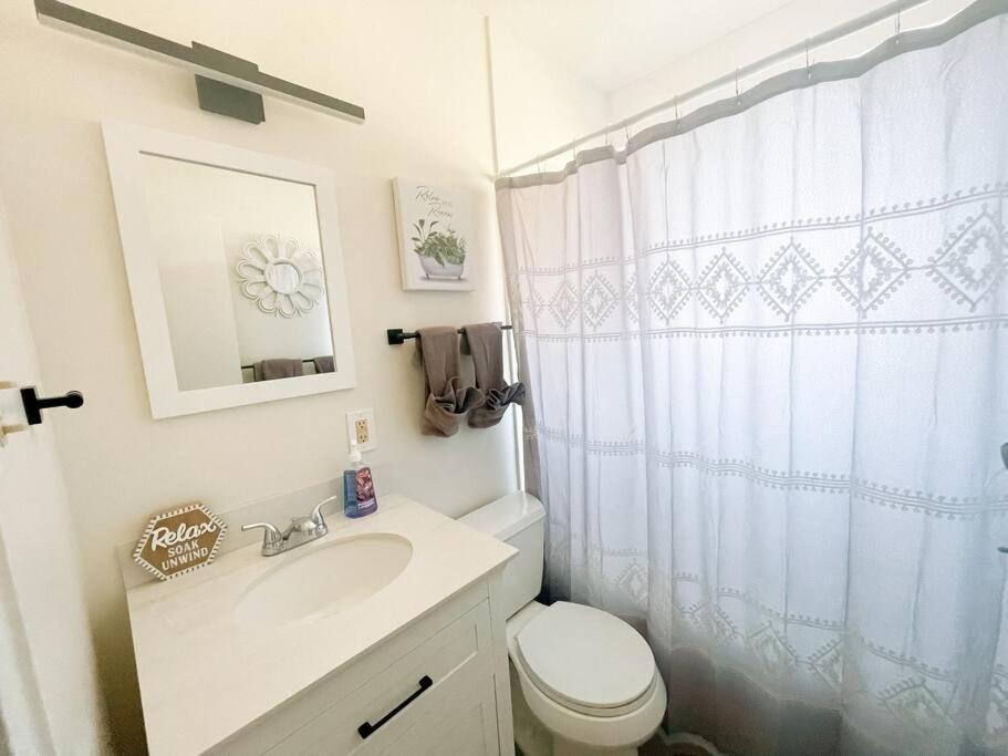 فيلا Pet Friendly! Private Casita In Nob Hill ألباكركي المظهر الخارجي الصورة