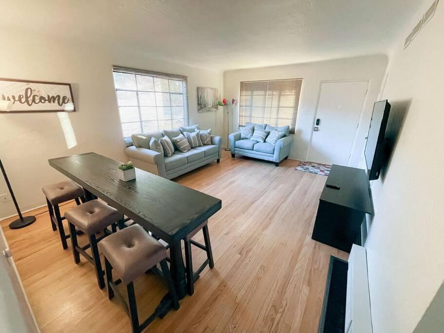 فيلا Pet Friendly! Private Casita In Nob Hill ألباكركي المظهر الخارجي الصورة